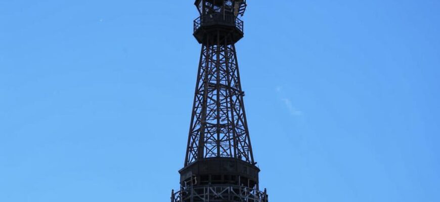 С высокой башни