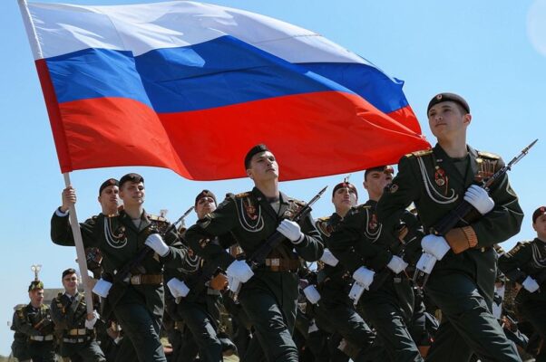 Бейте с неба самолеты