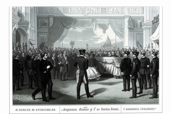 В Париже был скандал огромный...