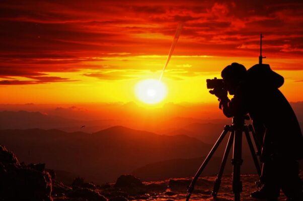 «Был бы художник, писал бы закаты...»