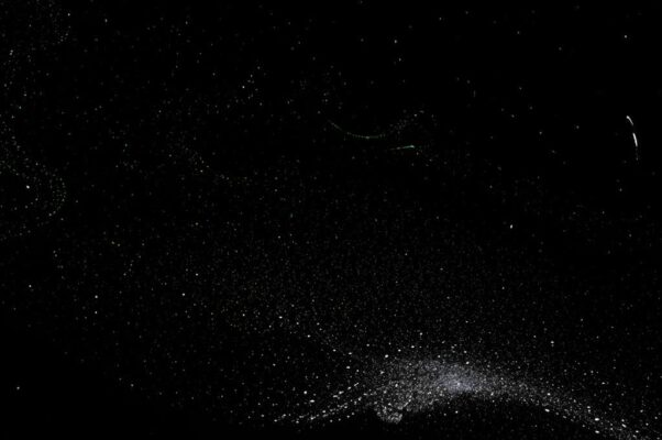 «Пред небом что земля! Пылинки не тяжеле!..»