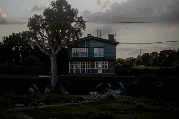 «Кто в средоточии свой устрояет дом...»
