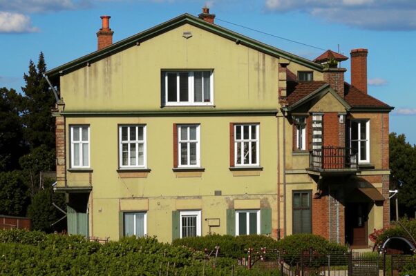 Дом («Дом ни продать, ни заложить…»)