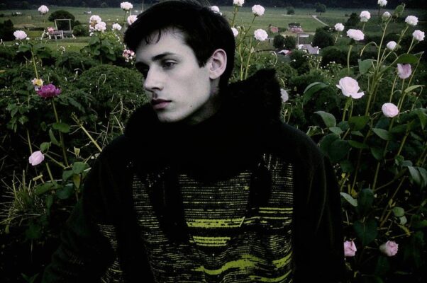 Ленинград («Промозглый Питер легким и просты…»)