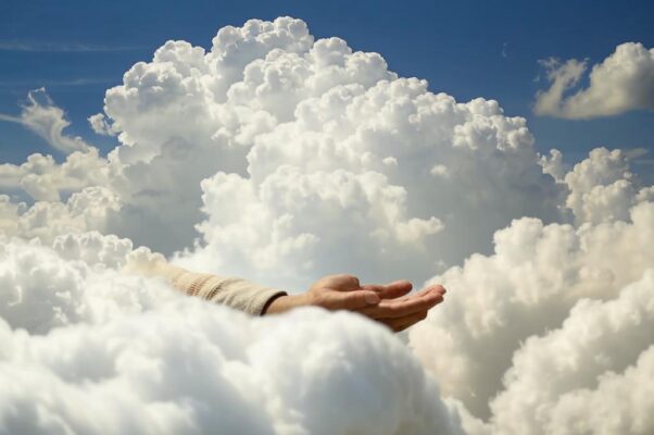 Облака («Облака идут из России…»)