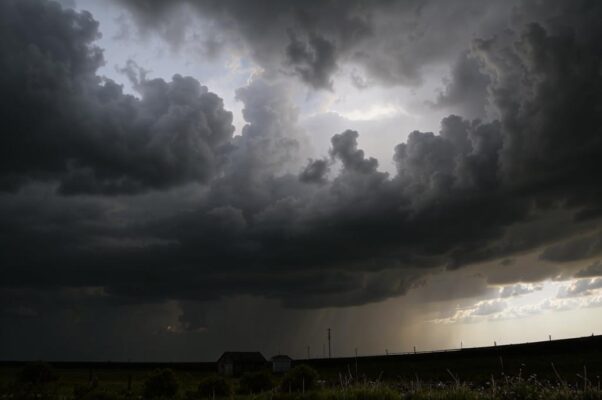 «Поднявшись с цепи гор огромной...»