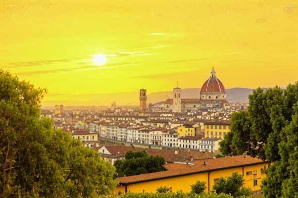 Флоренция («Пересохший, чуть лепечет Арно…»)