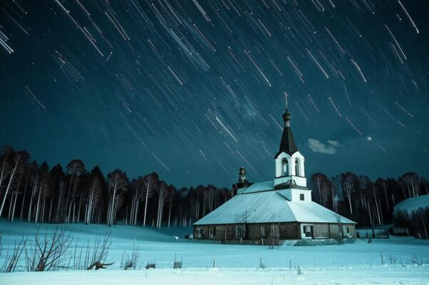 «Один в снегах страны вечерней...»
