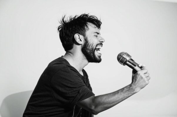 Поэт («Долго на сердце хранит он глубокие чувства и мысли…»)