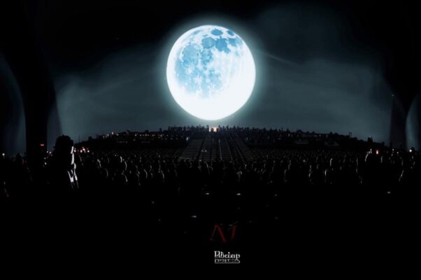 Фонарь («Гремит орган на стогне трубный…»)