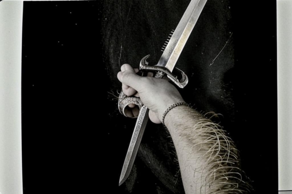 «Мечом двусторонним...»