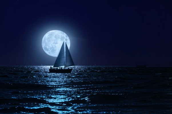 «Сияет ночь, и парус голубеет...»