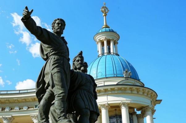 Бронзовые полководцы