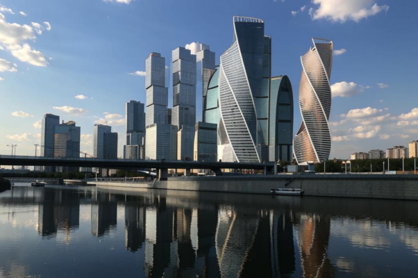 Московским дикторам