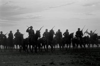 Военная песня («Как на ворога, на гада…»)