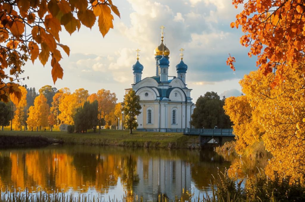 «Наметало кленовых стожков...»