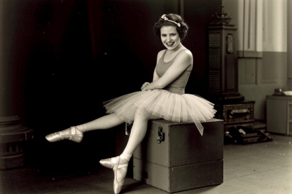 Балерине («В бутафорские грозы…»)