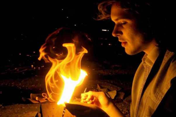 «Пришел ко мне мой друг и рек мне: «Между нами...»