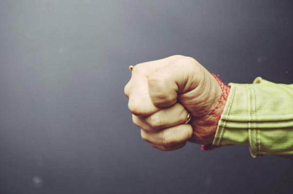 «Есть разных хитростей у человека много...»