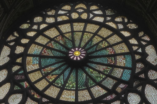 «И клена зубчатая лапа...»