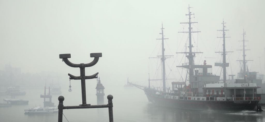 «Нынче день какой-то желторотый — ...»