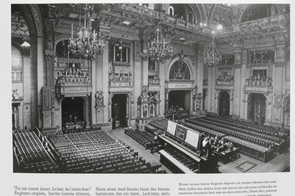 Рояль («Как парламент, жующий фронду…»)