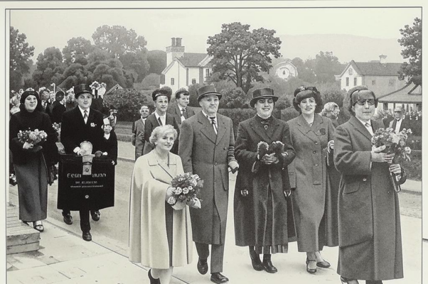 «Хотел бы я в серебряные годы...»