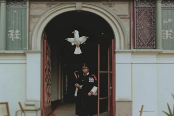 «На ворота без двора...»