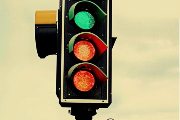 «Три цвета есть у светофора...»