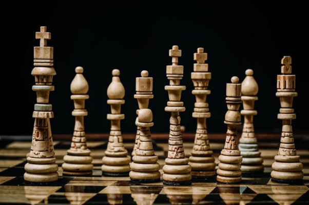 Шахматы («Тиамат ― начальная тьма…»)