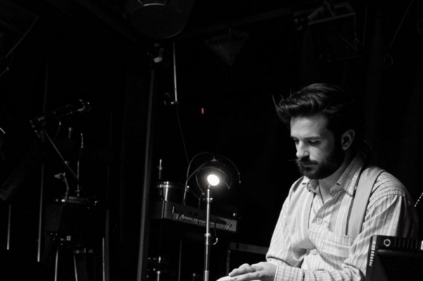 «Поэт, обычно, в музыке не смыслит...»