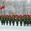 «Часовые любви на Смоленской стоят...»