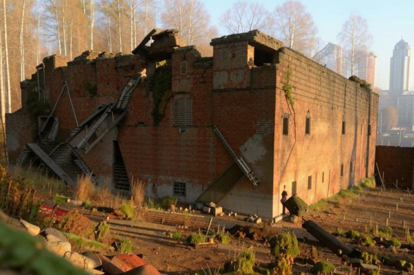 Реальная стена