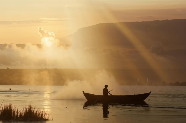 Сказка («Волга, воды голубые…»)