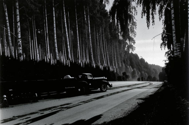 «Ленты дорог — в полдневном жаре...»