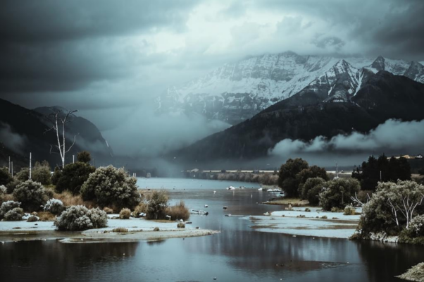 «Сорок дней снеговые дожди...»