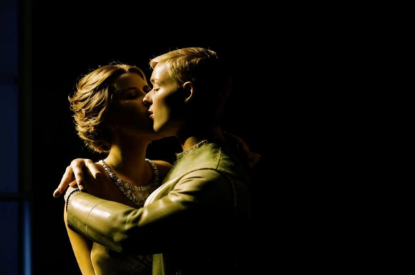 «Я пришел к моей царице-кукле...»