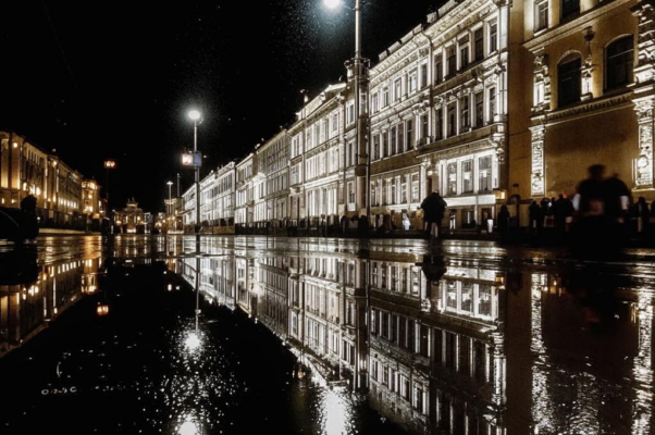 «В дожде, асфальтом отраженный...»