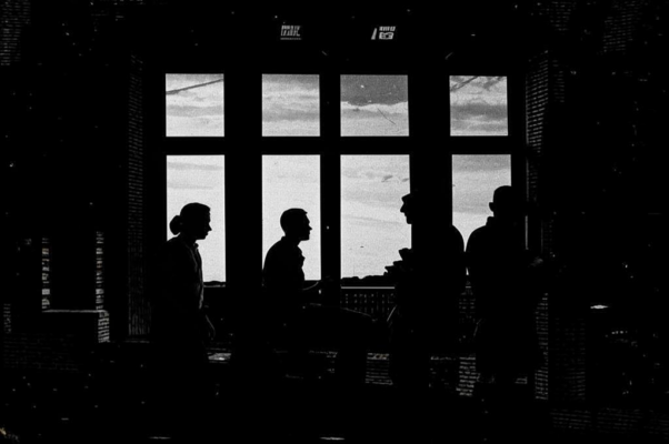 «О чем шумят / Друзья мои, поэты...»