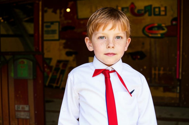 «Те кто в первом ряду —...»