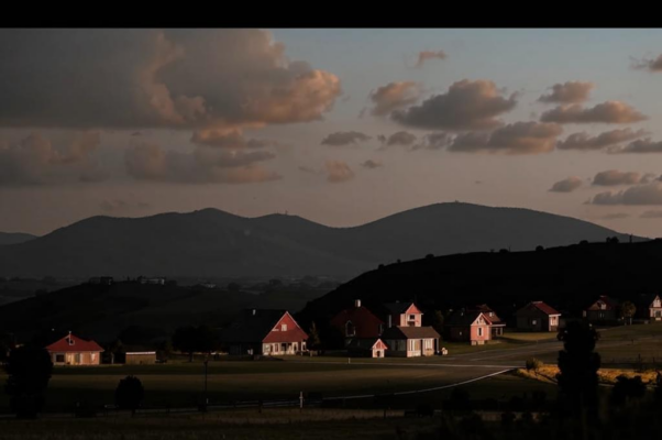 «Небо печально темнеет...»