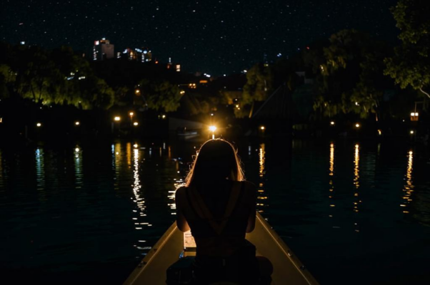 «Я еду ночью с гор по серпантину...»