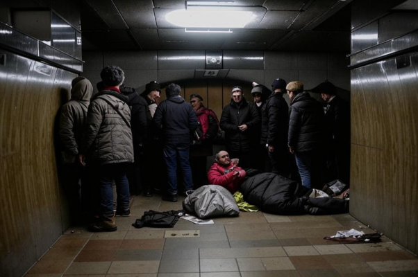 В метро. Москва