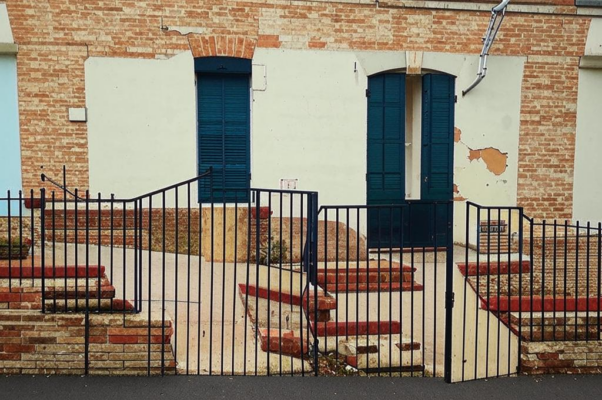 «Да, были кривы и косы...»