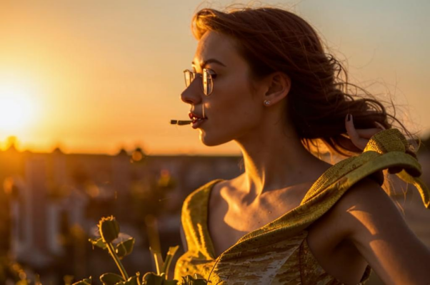 «Плечи солнечного обжига...»