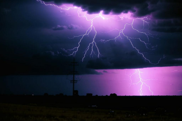 И гром и молния