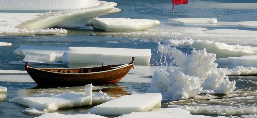 Песни из уголка («Песни из уголка. «Могучей силою богаты……»)
