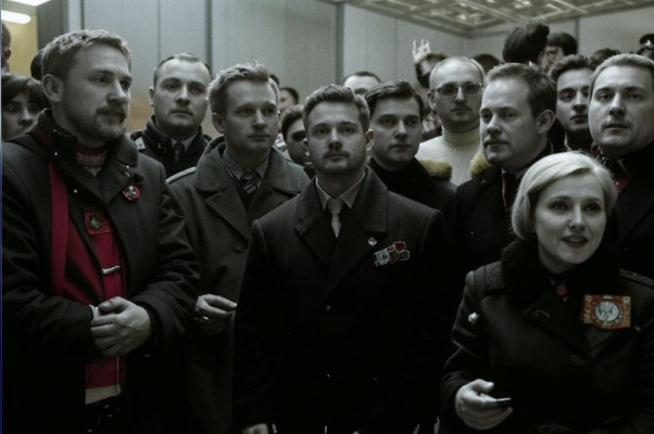 Без фанфар и флагов