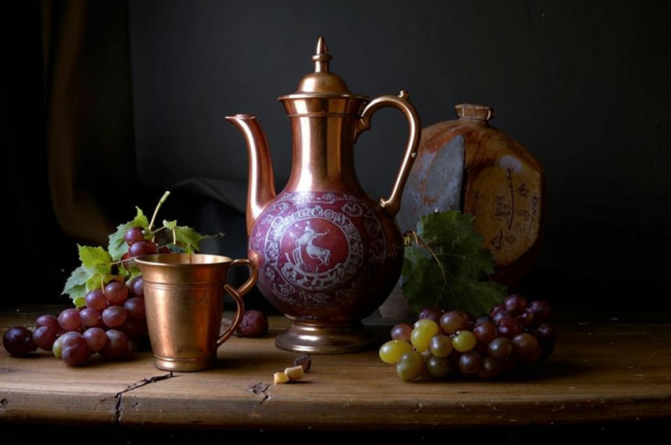 «Есть кувшин вина у меня невидный...»