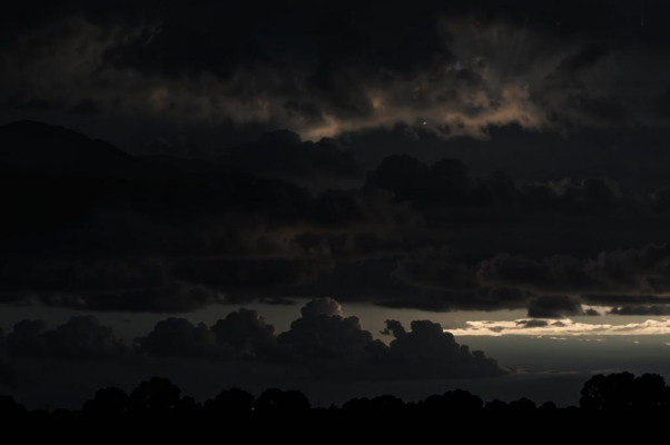 «День вечереет, облака...»